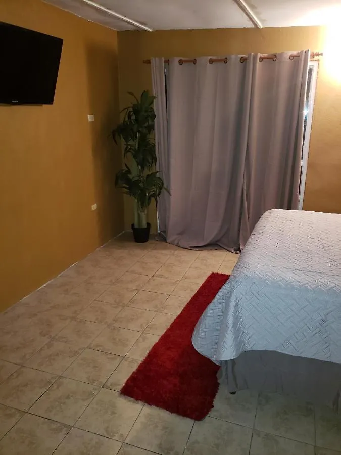 Ocean View - 1Bedroom Overlooking The Sea Bull Bay